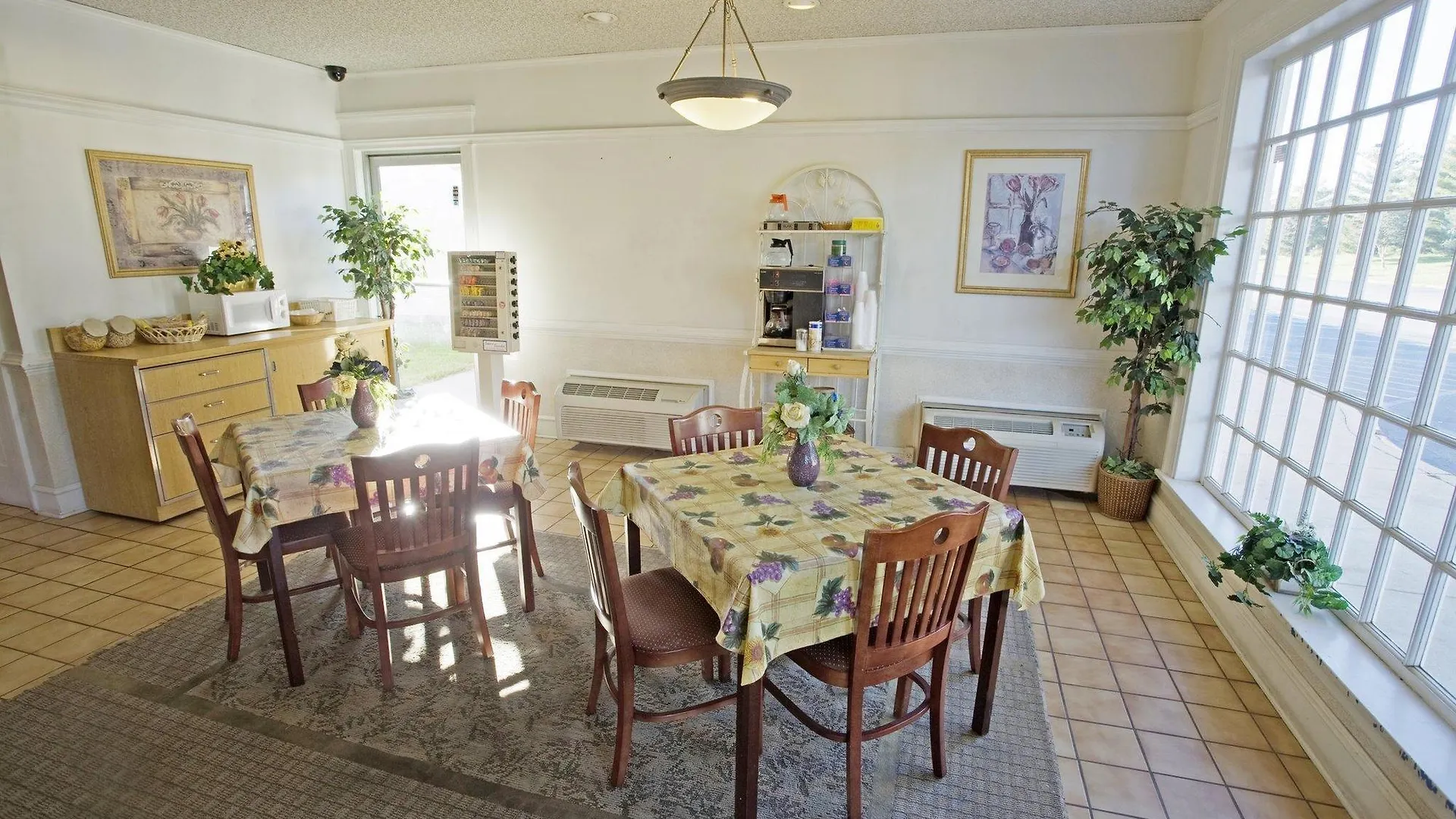 Americas Best Value Inn Richmond South Motel